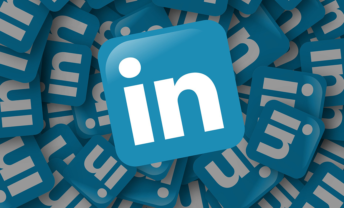 Top tips for a finger clicking LinkedIn profile