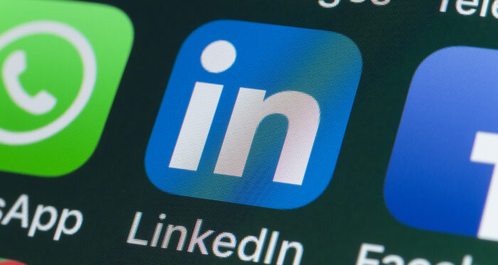 Previously in testing, LinkedIn has now rolled out messaging functionality to all company pages. This means visitors to your company profile can easily initiate a private chat with your team.